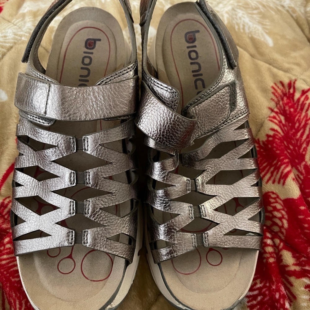 Bionica Leather Sandals